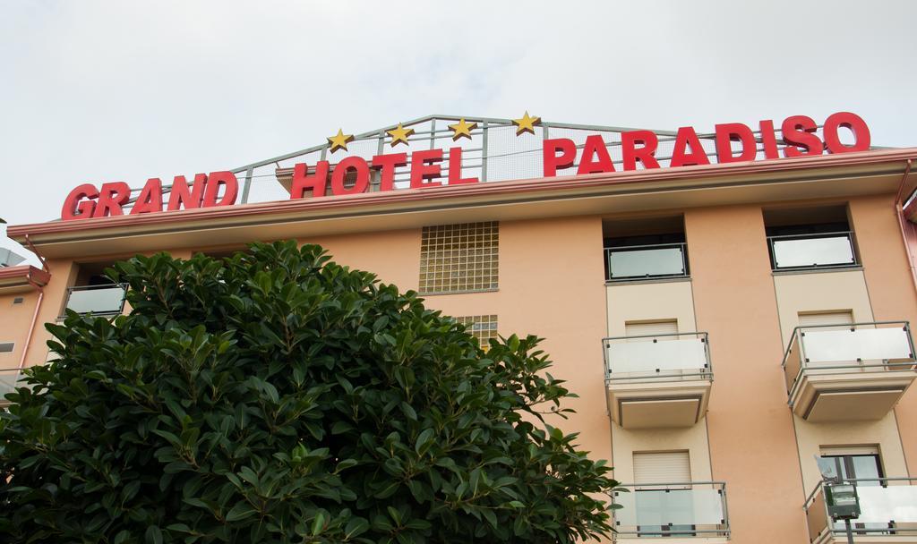 Grand Hotel Paradiso Catanzaro Bagian luar foto